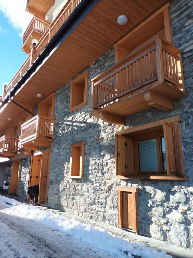 Appartamento Ampio e grazioso trilocale con vista panoramica Chiesa in Valmalenco Esterno foto