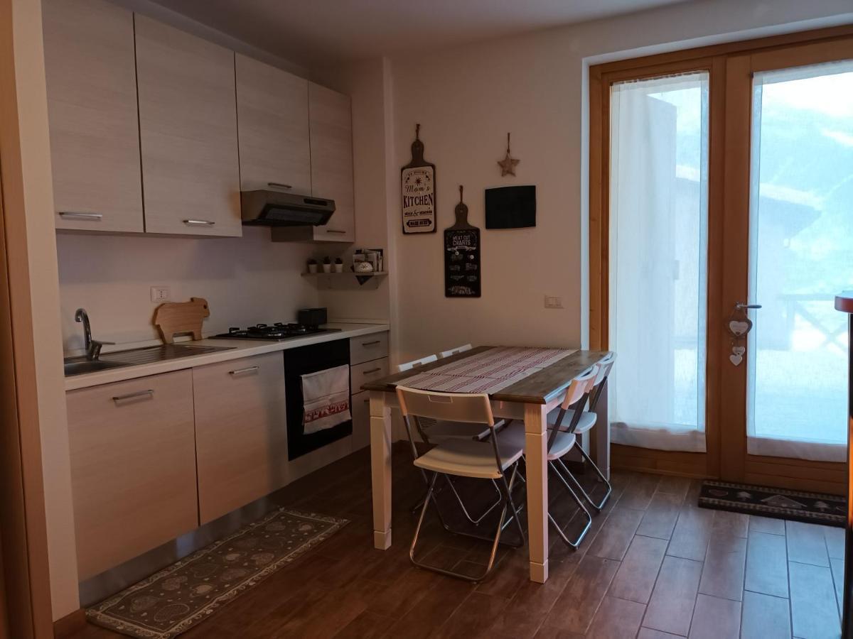 Appartamento Ampio e grazioso trilocale con vista panoramica Chiesa in Valmalenco Esterno foto