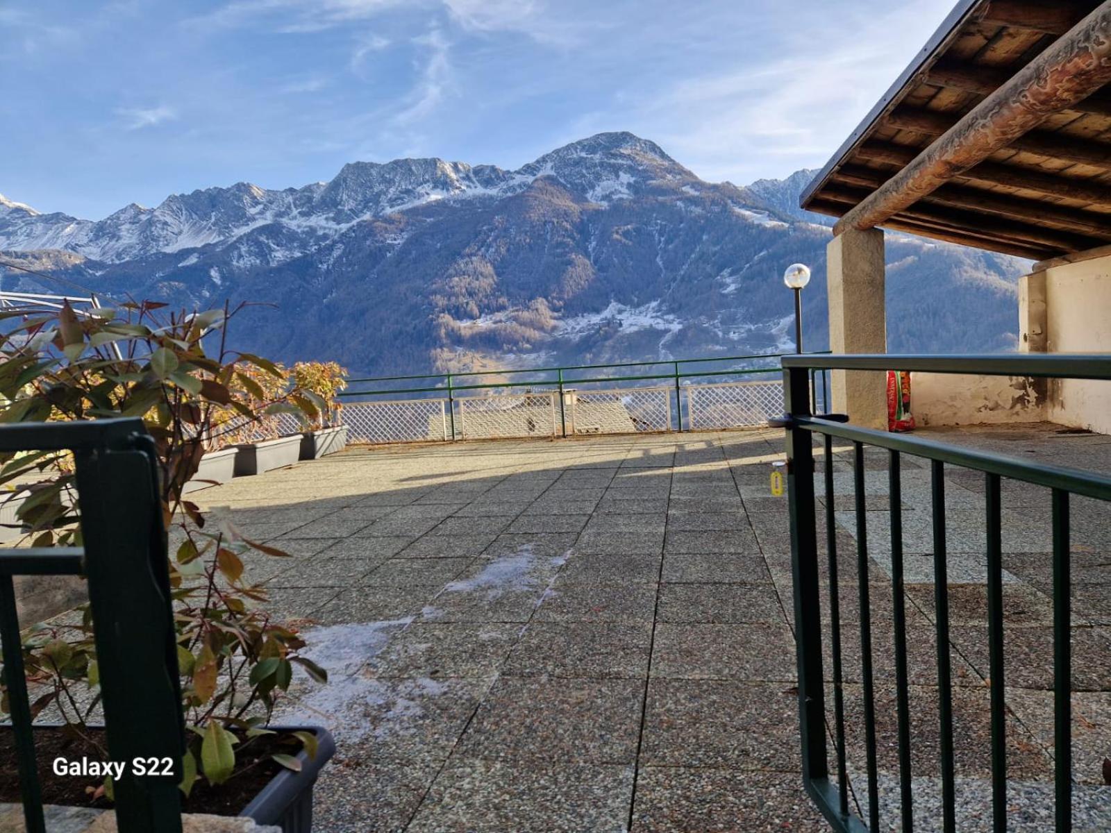 Appartamento Ampio e grazioso trilocale con vista panoramica Chiesa in Valmalenco Esterno foto