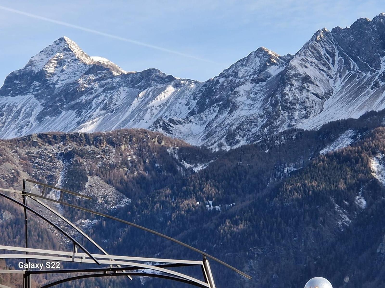Appartamento Ampio e grazioso trilocale con vista panoramica Chiesa in Valmalenco Esterno foto